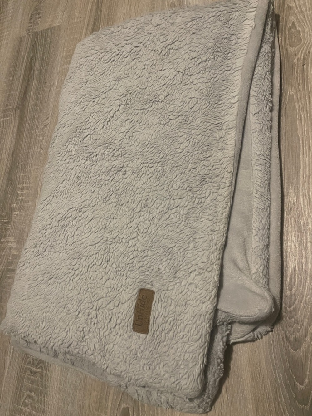 Unhide lil’ marsh blanket Plush Light Gray - Ultra-Soft Comfort